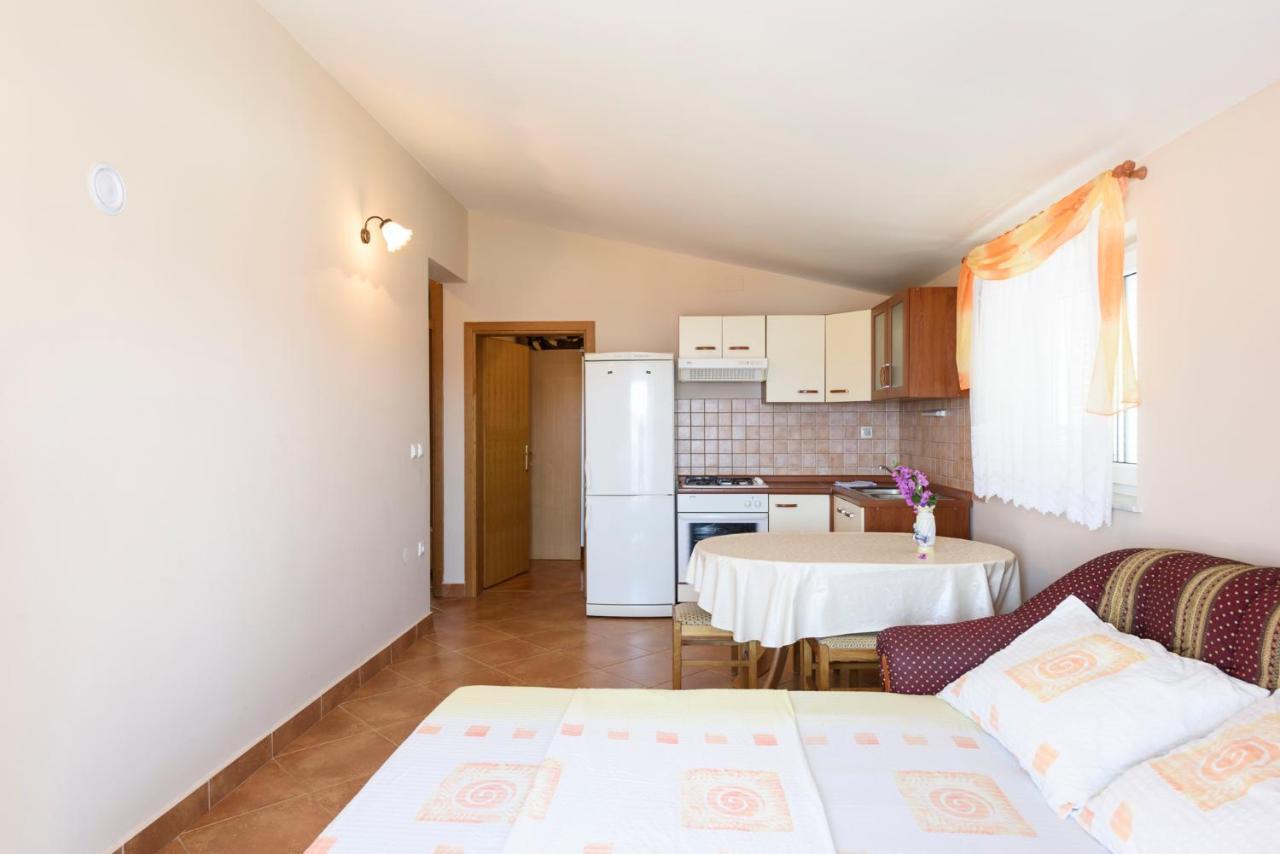 Apartments Golubić Sveti Petar  Zewnętrze zdjęcie