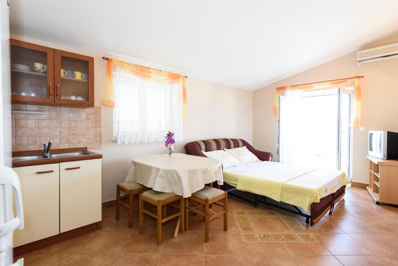 Apartments Golubić Sveti Petar  Zewnętrze zdjęcie