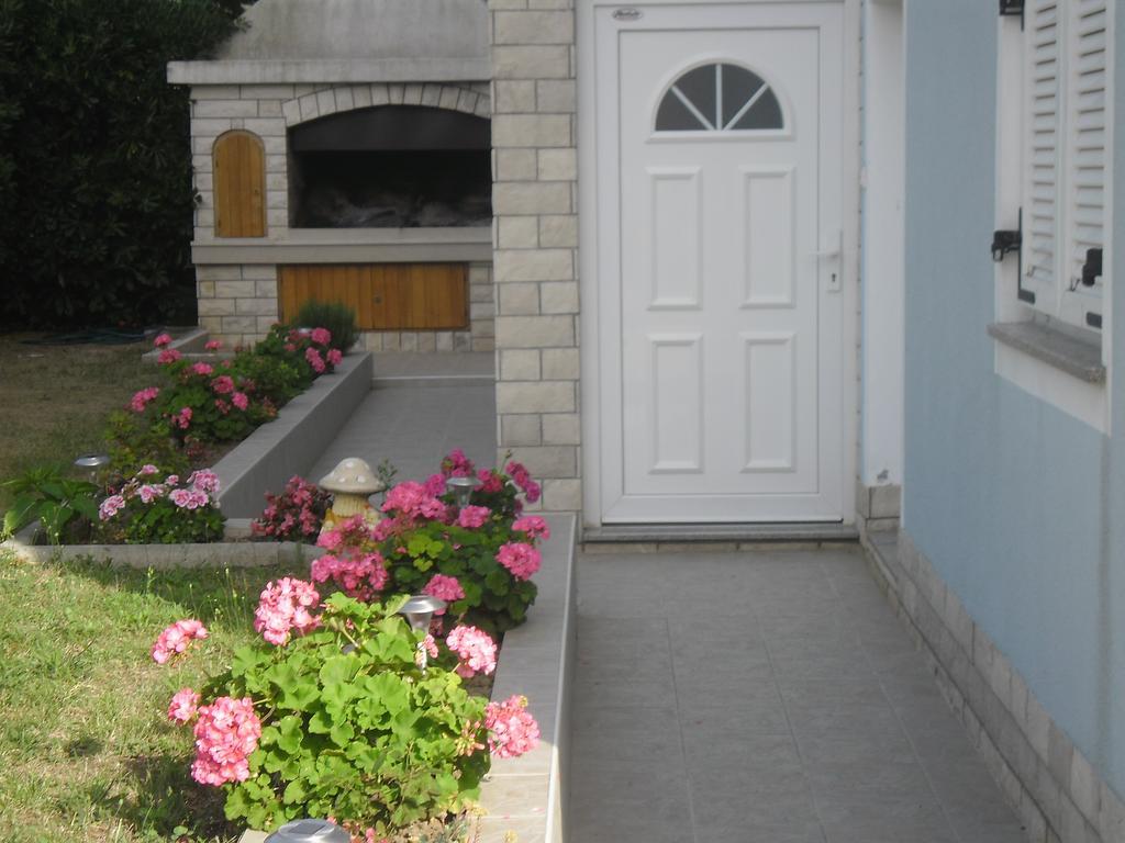 Apartments Golubić Sveti Petar  Zewnętrze zdjęcie